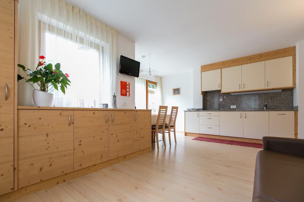 Appartamenti Genziana La Villa (Trentino Alto Adige) Quarto foto