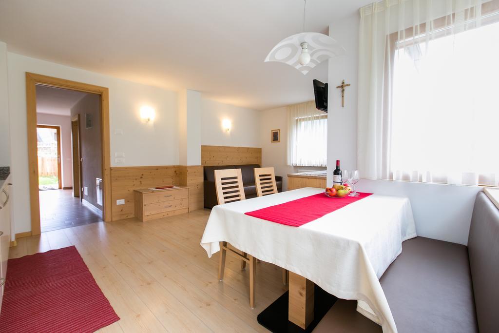 Appartamenti Genziana La Villa (Trentino Alto Adige) Quarto foto