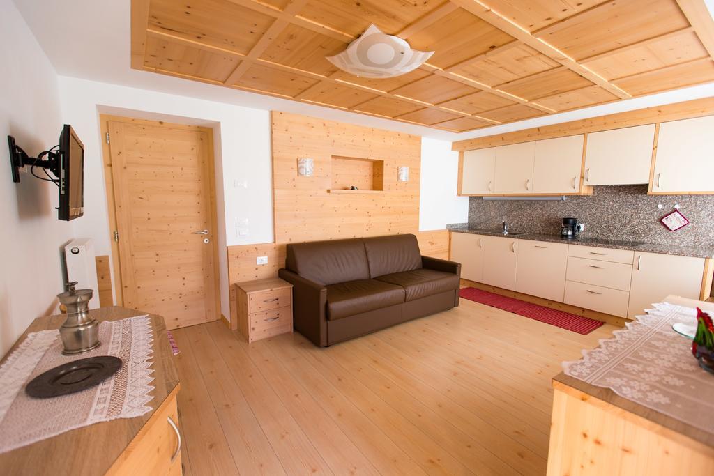 Appartamenti Genziana La Villa (Trentino Alto Adige) Quarto foto